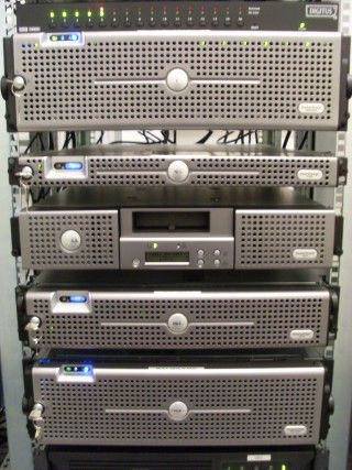 Dell Server mit Blende